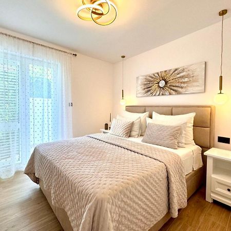 Apartmani Nikola Baska Voda Exterior photo