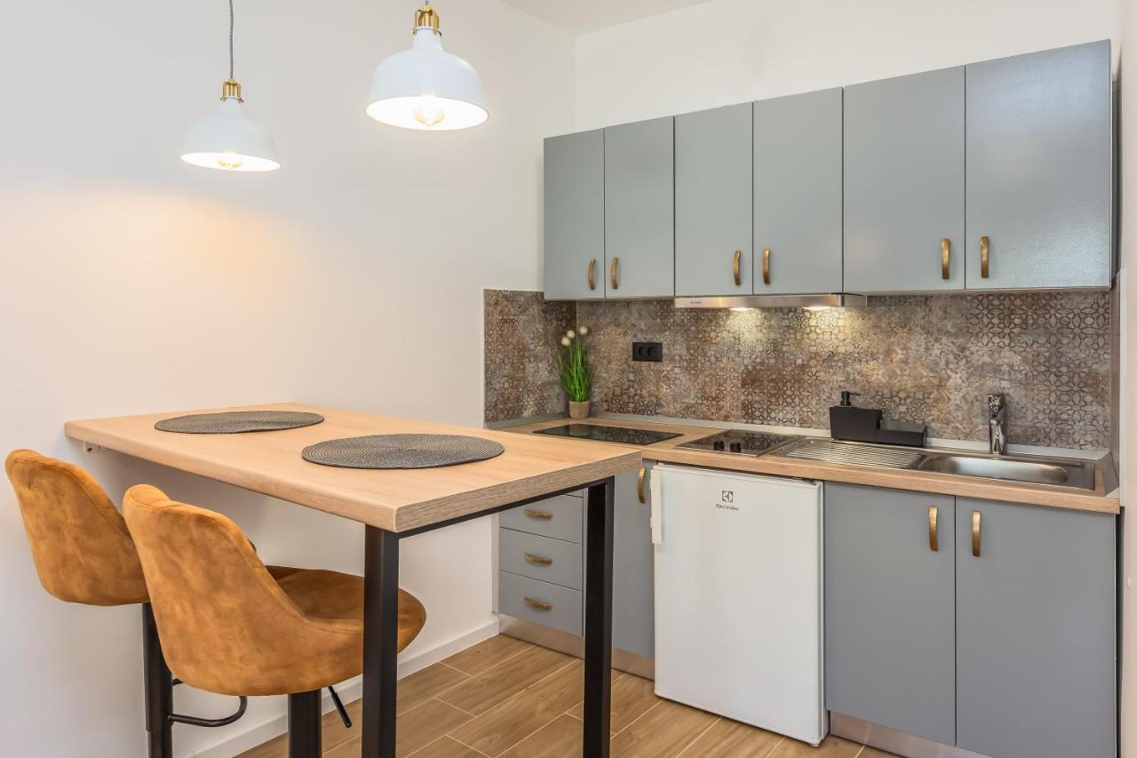 Apartmani Nikola Baska Voda Exterior photo