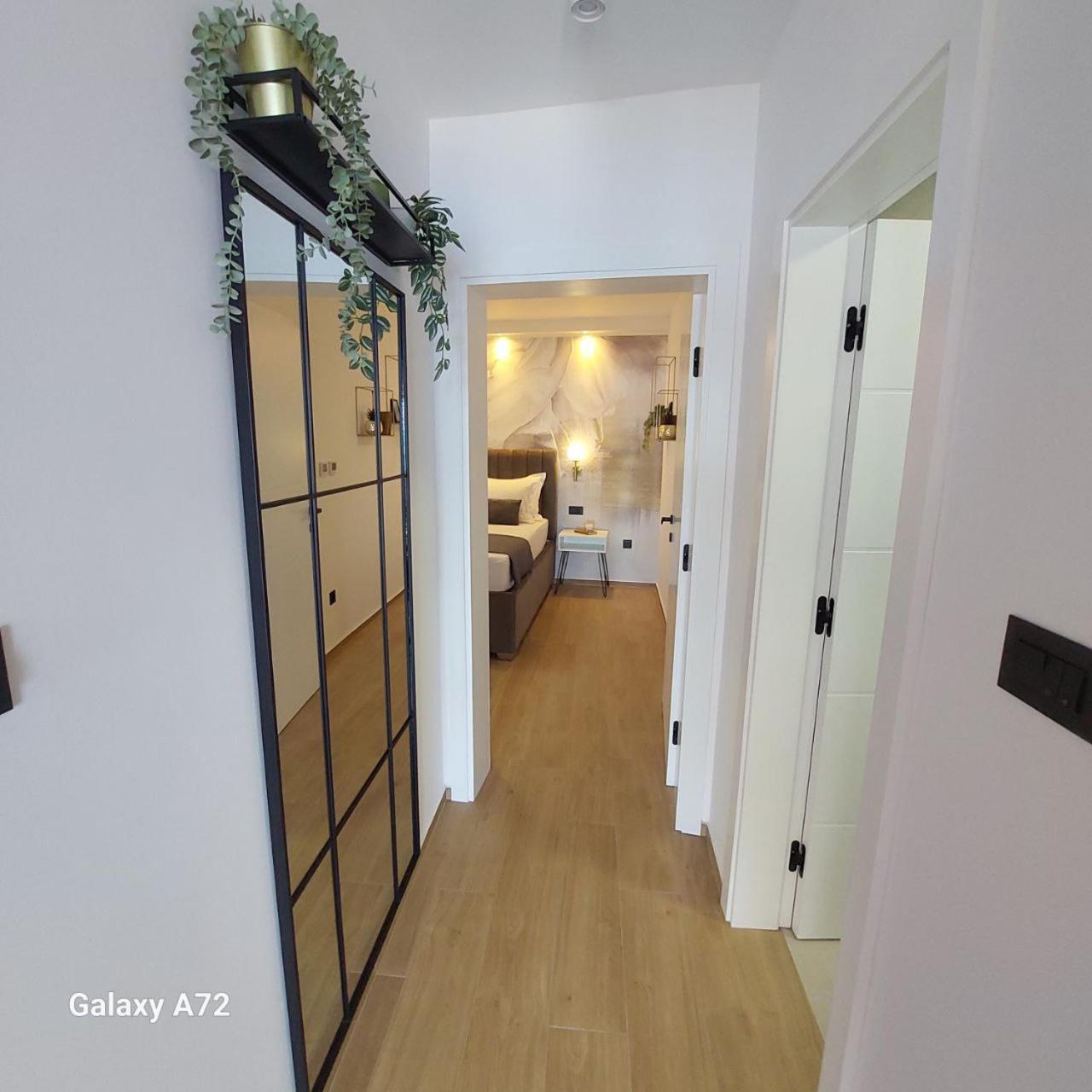 Apartmani Nikola Baska Voda Exterior photo